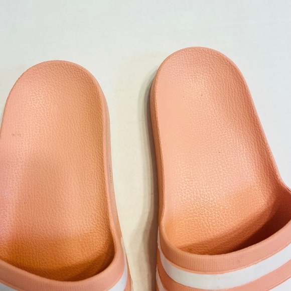 Adidas Adilette Aqua Slide Sandals in Wonder Mauve Peach Size 6 - Picture 5 of 9